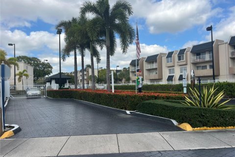 Condominio en venta en Miami, Florida, 2 dormitorios, 99.87 m2 № 1989198 - foto 1