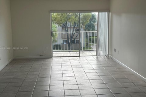 Condo in Miami, Florida, 2 bedrooms  № 1989198 - photo 6