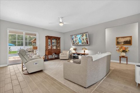 Casa en venta en Palm Coast, Florida, 4 dormitorios, 214.33 m2 № 2215814 - foto 7