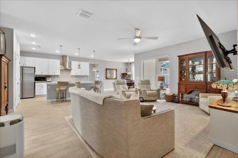 Casa en venta en Palm Coast, Florida, 4 dormitorios, 214.33 m2 № 2215814 - foto 8