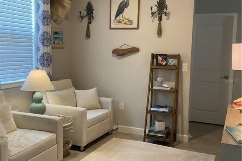 Casa en venta en Palm Coast, Florida, 4 dormitorios, 214.33 m2 № 2215814 - foto 4
