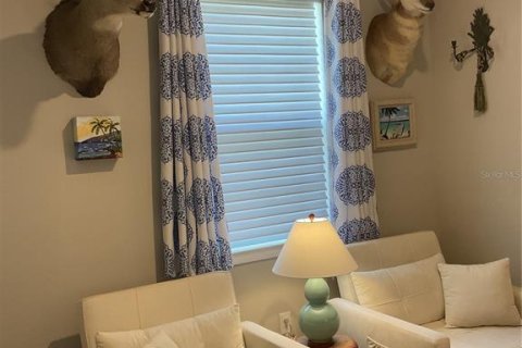 Casa en venta en Palm Coast, Florida, 4 dormitorios, 214.33 m2 № 2215814 - foto 6