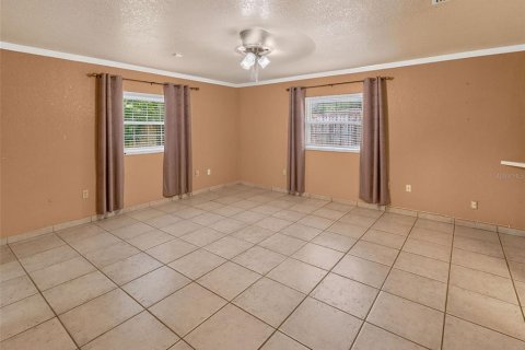 House in Tampa, Florida 3 bedrooms, 224.45 sq.m. № 2236190 - photo 21