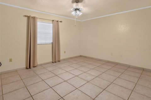 House in Tampa, Florida 3 bedrooms, 224.45 sq.m. № 2236190 - photo 19