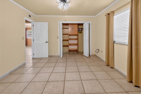 House in Tampa, Florida 3 bedrooms, 224.45 sq.m. № 2236190 - photo 20