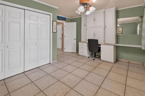 House in Tampa, Florida 3 bedrooms, 224.45 sq.m. № 2236190 - photo 14