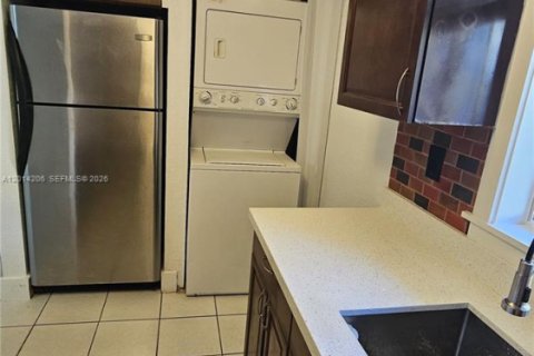 Appartement à louer à Miami, Floride: 2 chambres, 87.7 m2 № 2076220 - photo 2