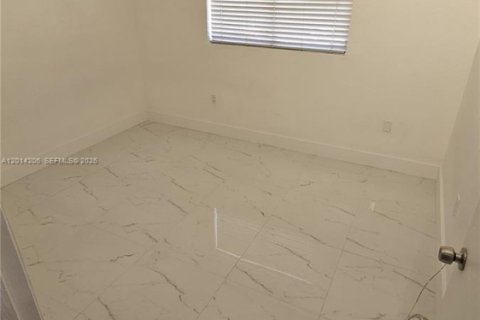 Appartement à louer à Miami, Floride: 2 chambres, 87.7 m2 № 2076220 - photo 3