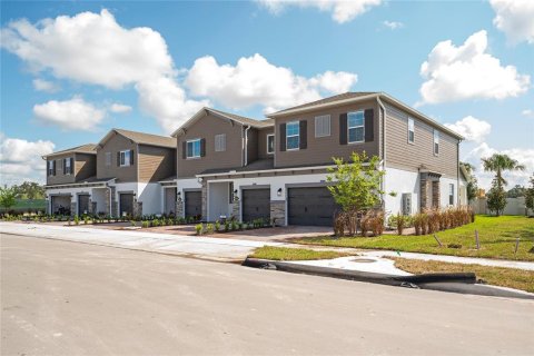 Touwnhouse à vendre à Orlando, Floride: 3 chambres, 146.51 m2 № 2415146 - photo 2
