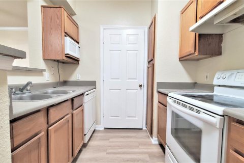 Condominio en alquiler en Orlando, Florida, 1 dormitorio, 71.35 m2 № 1869330 - foto 4