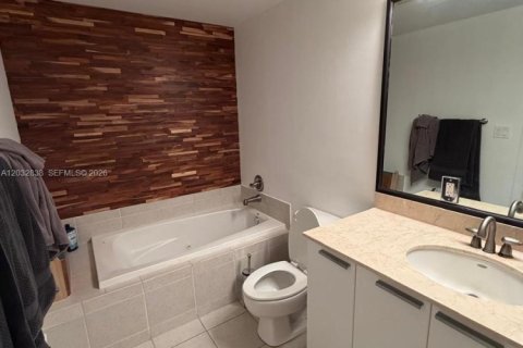 Condominio en alquiler en Hollywood, Florida, 2 dormitorios, 111.48 m2 № 2077959 - foto 19