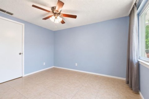 Villa ou maison à vendre à Port Richey, Floride: 3 chambres, 112.04 m2 № 2351557 - photo 25
