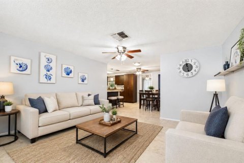 Villa ou maison à vendre à Port Richey, Floride: 3 chambres, 112.04 m2 № 2351557 - photo 8