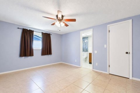 Villa ou maison à vendre à Port Richey, Floride: 3 chambres, 112.04 m2 № 2351557 - photo 29