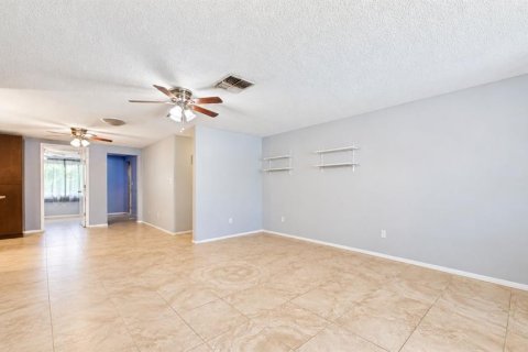 Villa ou maison à vendre à Port Richey, Floride: 3 chambres, 112.04 m2 № 2351557 - photo 5