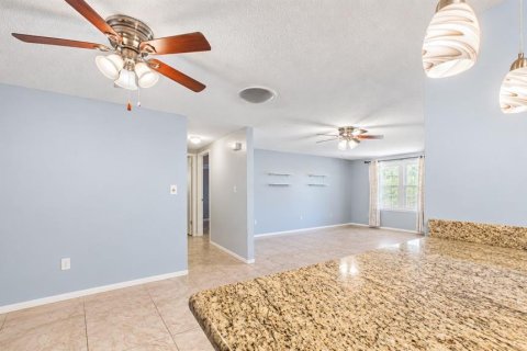 Villa ou maison à vendre à Port Richey, Floride: 3 chambres, 112.04 m2 № 2351557 - photo 21