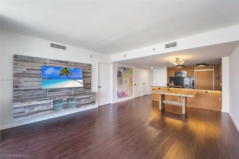 Copropriété à vendre à Miami, Floride: 2 chambres, 116.69 m2 № 1950173 - photo 4
