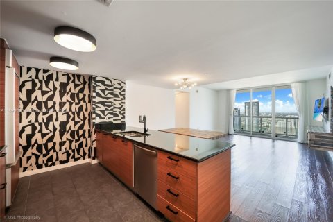 Copropriété à vendre à Miami, Floride: 2 chambres, 116.69 m2 № 1950173 - photo 2