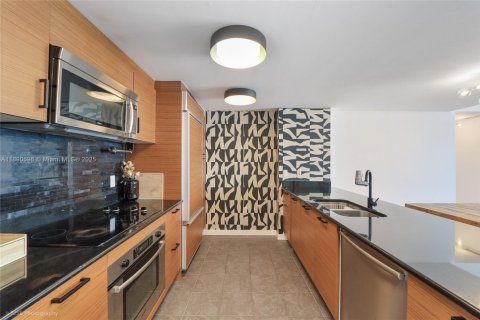 Copropriété à vendre à Miami, Floride: 2 chambres, 116.69 m2 № 1950173 - photo 3