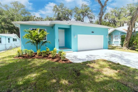 Villa ou maison à vendre à New Smyrna Beach, Floride: 3 chambres, 158.03 m2 № 1649174 - photo 2