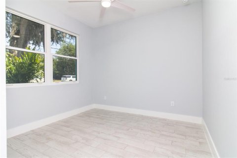 Villa ou maison à vendre à New Smyrna Beach, Floride: 3 chambres, 158.03 m2 № 1649174 - photo 16