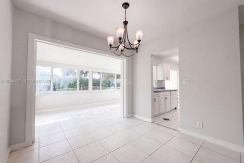 Villa ou maison à louer à Deerfield Beach, Floride: 3 chambres № 2386931 - photo 14
