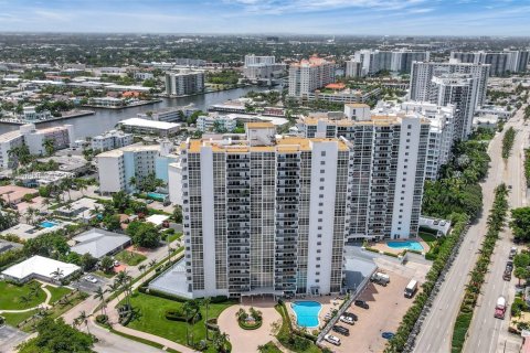 Condo in Fort Lauderdale, Florida, 2 bedrooms  № 1794565 - photo 5