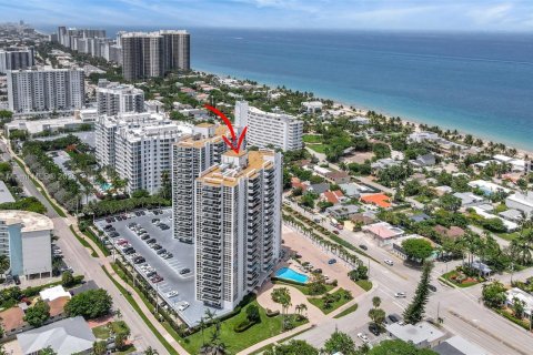 Condo in Fort Lauderdale, Florida, 2 bedrooms  № 1794565 - photo 13