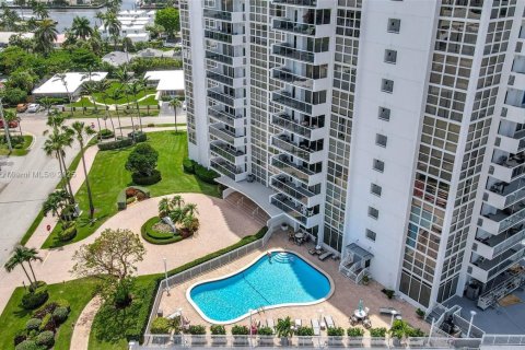 Condo in Fort Lauderdale, Florida, 2 bedrooms  № 1794565 - photo 14