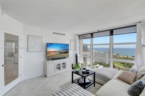 Condo in Fort Lauderdale, Florida, 2 bedrooms  № 1794565 - photo 23