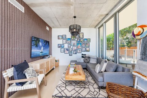 Condominio en venta en Miami, Florida, 2 dormitorios, 115.38 m2 № 1991551 - foto 6