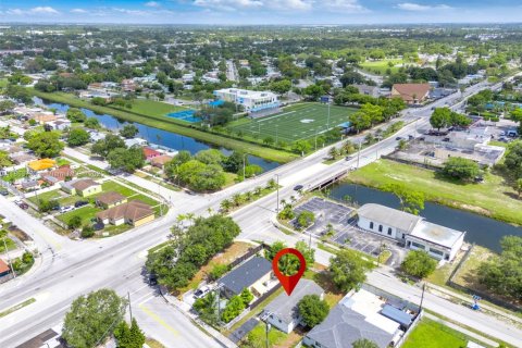 House in Miami Gardens, Florida 3 bedrooms, 98.2 sq.m. № 1872596 - photo 23