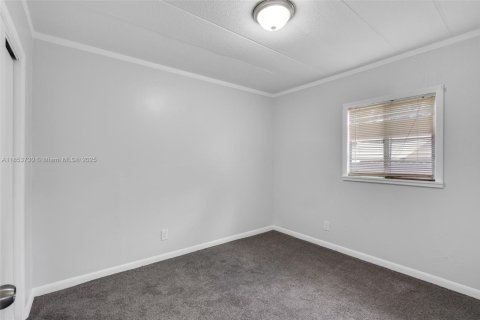 House in Miami Gardens, Florida 3 bedrooms, 98.2 sq.m. № 1872596 - photo 11