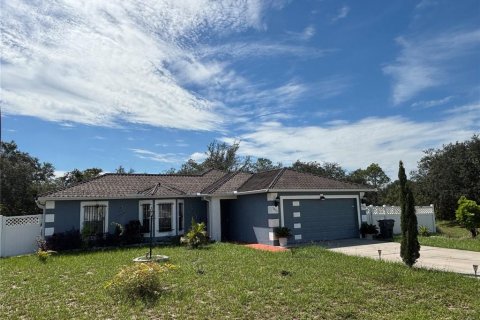 Villa ou maison à vendre à Kissimmee, Floride: 3 chambres, 131.64 m2 № 1912621 - photo 3