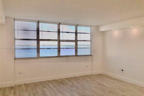 Condominio en alquiler en Miami, Florida, 46.45 m2 № 2086147 - foto 28