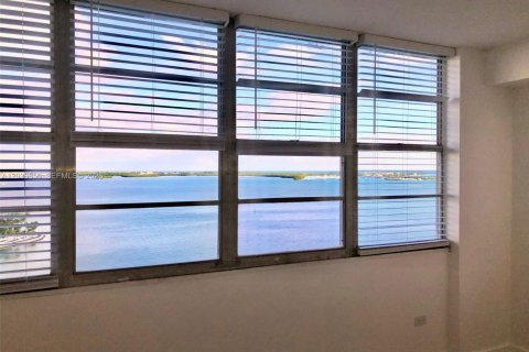 Condominio en alquiler en Miami, Florida, 46.45 m2 № 2086147 - foto 27