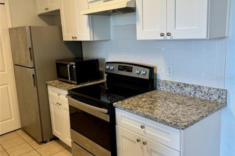 Condo in Orlando, Florida, 1 bedroom  № 1905066 - photo 10