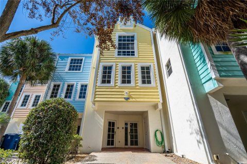 Townhouse in Key Largo, Florida 4 bedrooms, 233 sq.m. № 1868418 - photo 15
