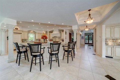 Casa en venta en Clearwater, Florida, 5 dormitorios, 674.56 m2 № 2200898 - foto 8