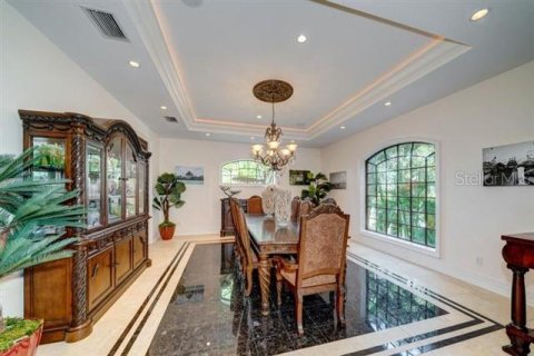 Casa en venta en Clearwater, Florida, 5 dormitorios, 674.56 m2 № 2200898 - foto 13