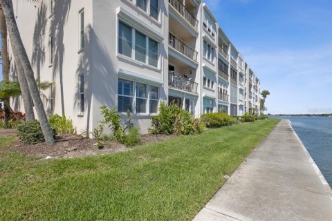 Condo in South Pasadena, Florida, 2 bedrooms  № 2428875