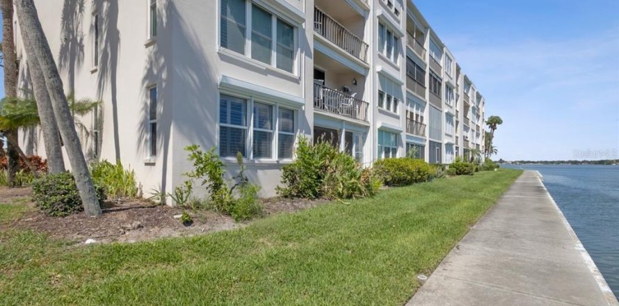Condo in South Pasadena, Florida, 2 bedrooms  № 2428875