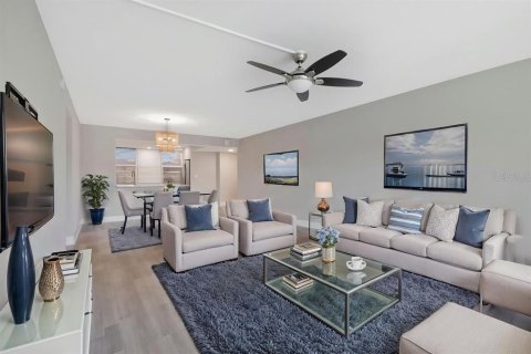 Condo in South Pasadena, Florida, 2 bedrooms  № 2428875 - photo 13