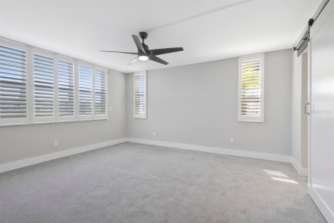 Condo in South Pasadena, Florida, 2 bedrooms  № 2428875 - photo 23