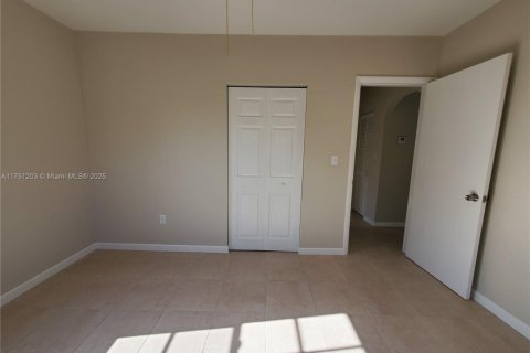 Immobilier commercial à vendre à Miami, Floride: 109.25 m2 № 1985229 - photo 22
