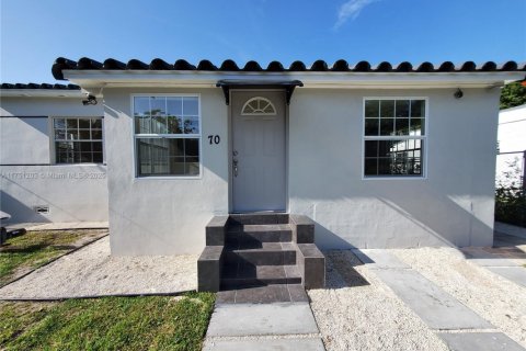 Immobilier commercial à vendre à Miami, Floride: 109.25 m2 № 1985229 - photo 1