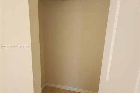 Immobilier commercial à vendre à Miami, Floride: 109.25 m2 № 1985229 - photo 28