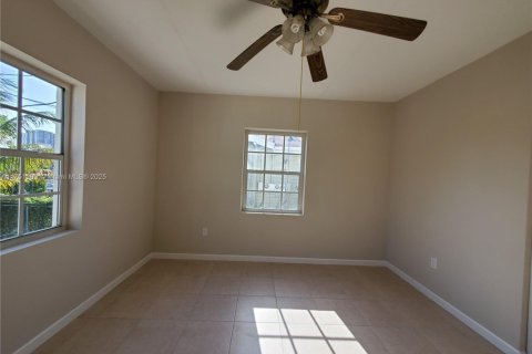 Immobilier commercial à vendre à Miami, Floride: 109.25 m2 № 1985229 - photo 23