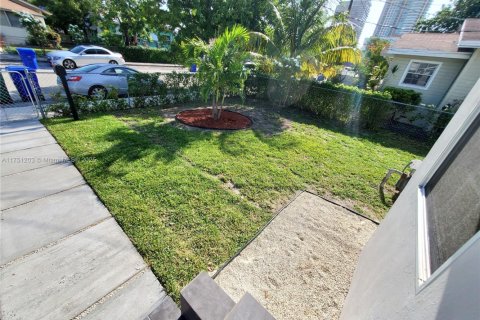 Immobilier commercial à vendre à Miami, Floride: 109.25 m2 № 1985229 - photo 7