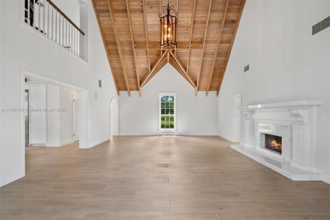 House in Southwest Ranches, Florida 5 bedrooms, 503.9 sq.m. № 1738580 - photo 13